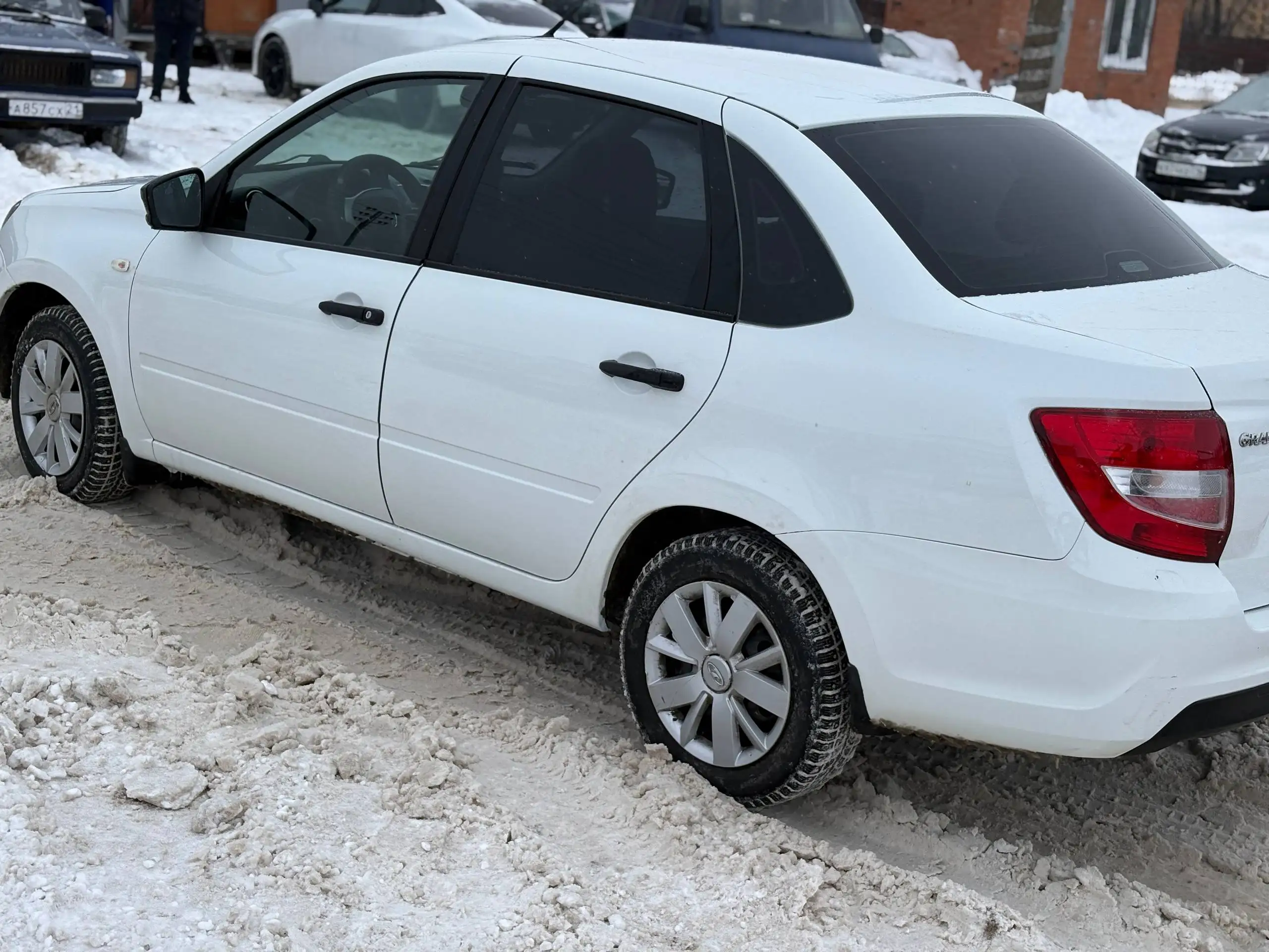 Lada Granta 2019 в отличном состоянии - Легковые автомобили (Авто) в Канаш