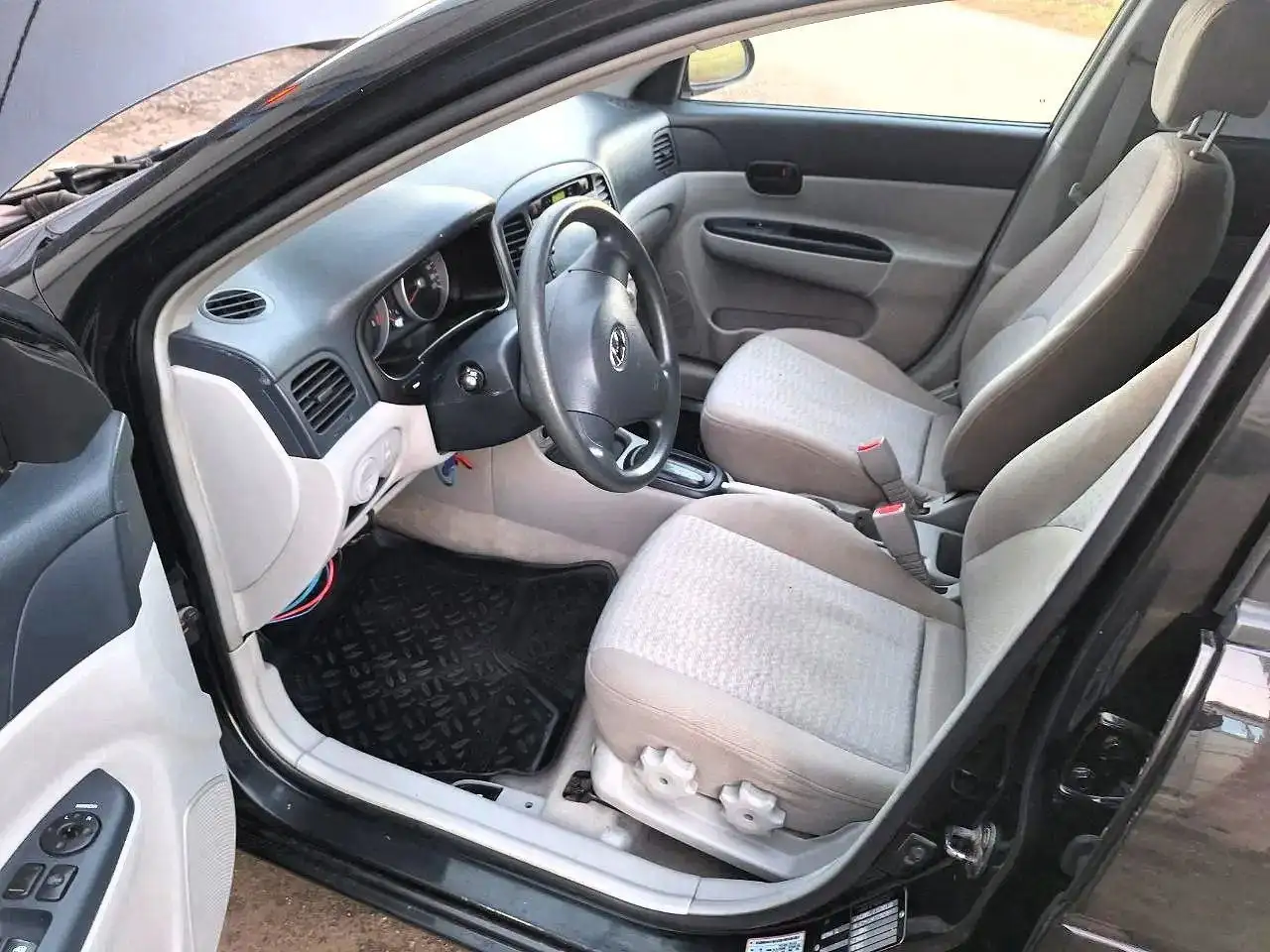 Hyundai Verna 1.4 AT 2006 года - Легковые автомобили (Авто) в Нижний Новгород