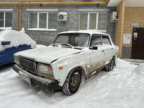 Продажа автомобиля ВАЗ 2107 2003 года - Паркетник в Чебоксары