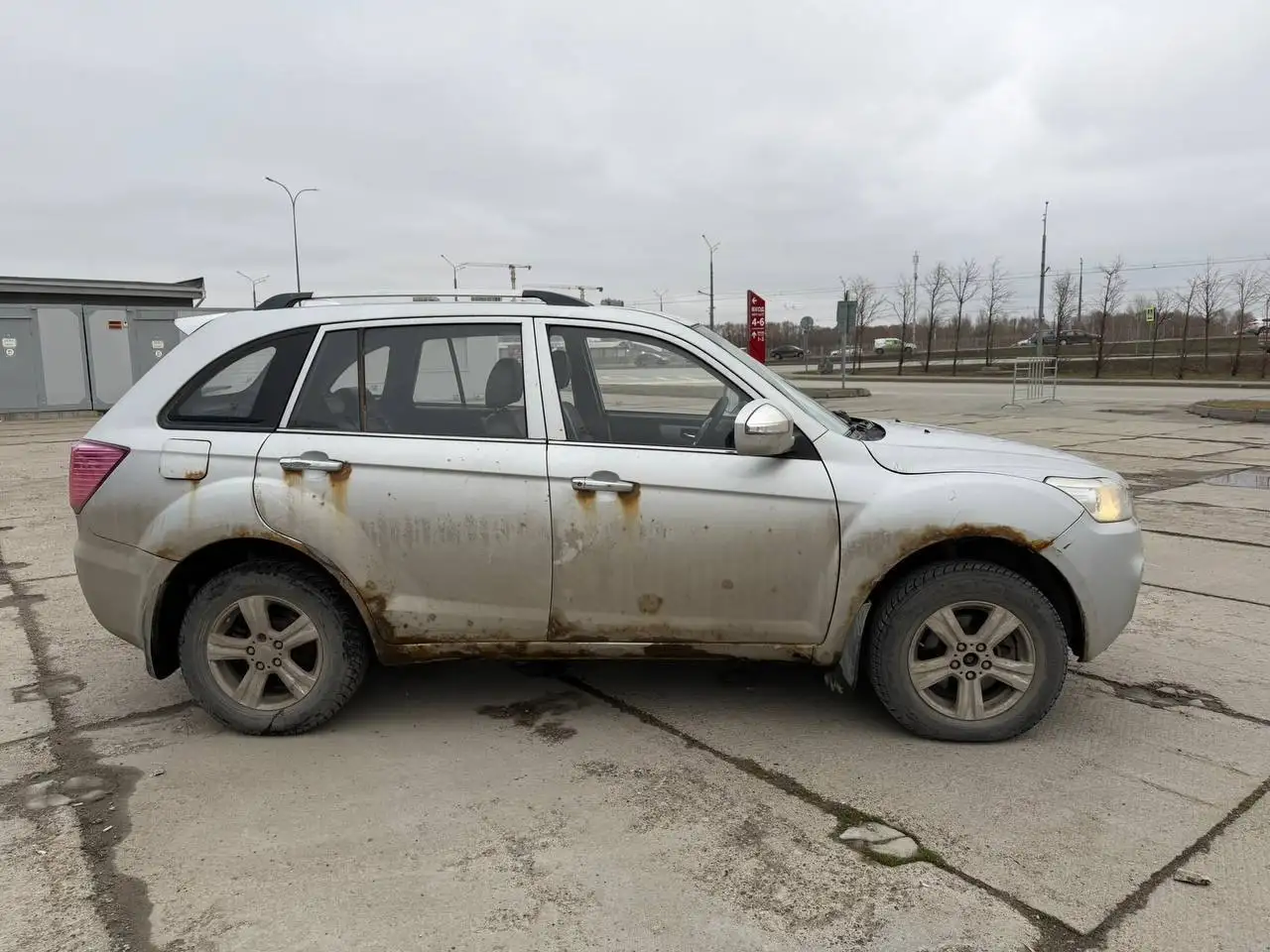 Продажа автомобиля Лифан Х60 2013 года - Авто в Казань