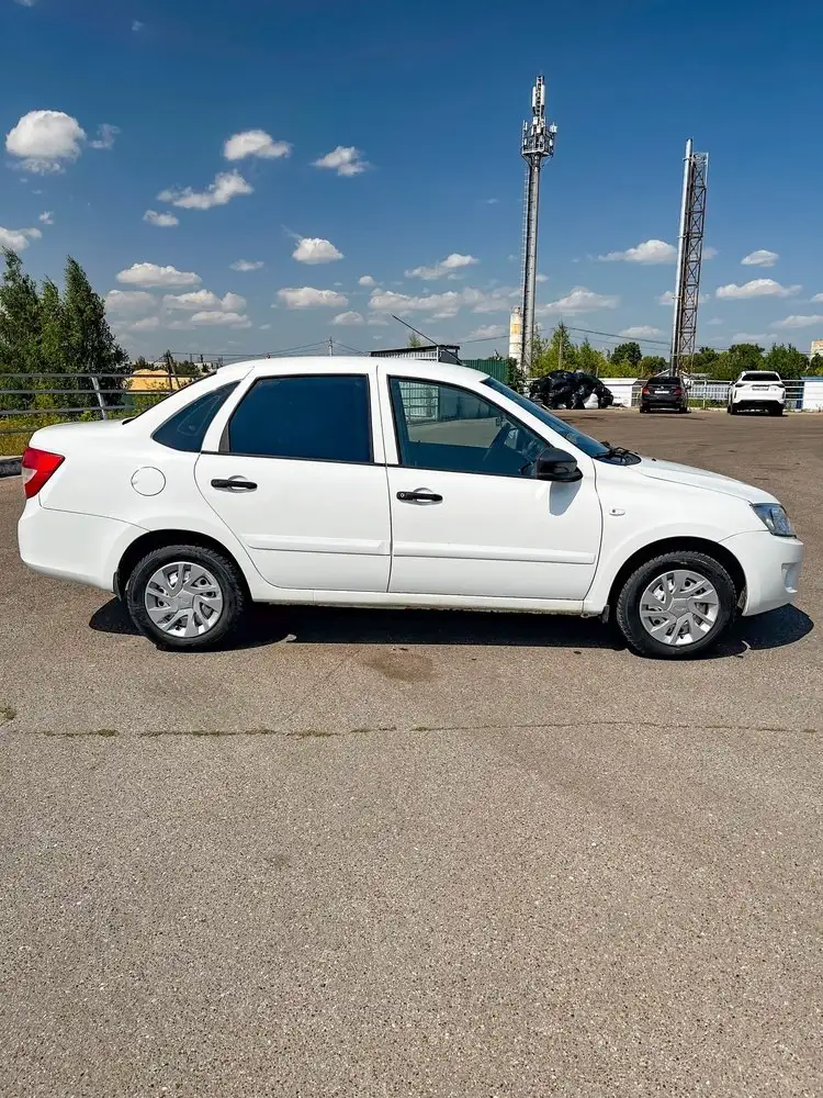 Продажа Lada Granta 2015 года в Канаше - Легковые автомобили (Авто) в Канаш
