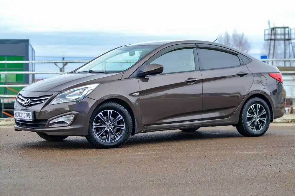 Hyundai Solaris 2014 автомат 1.4 - Легковые автомобили (Авто) в Канаш