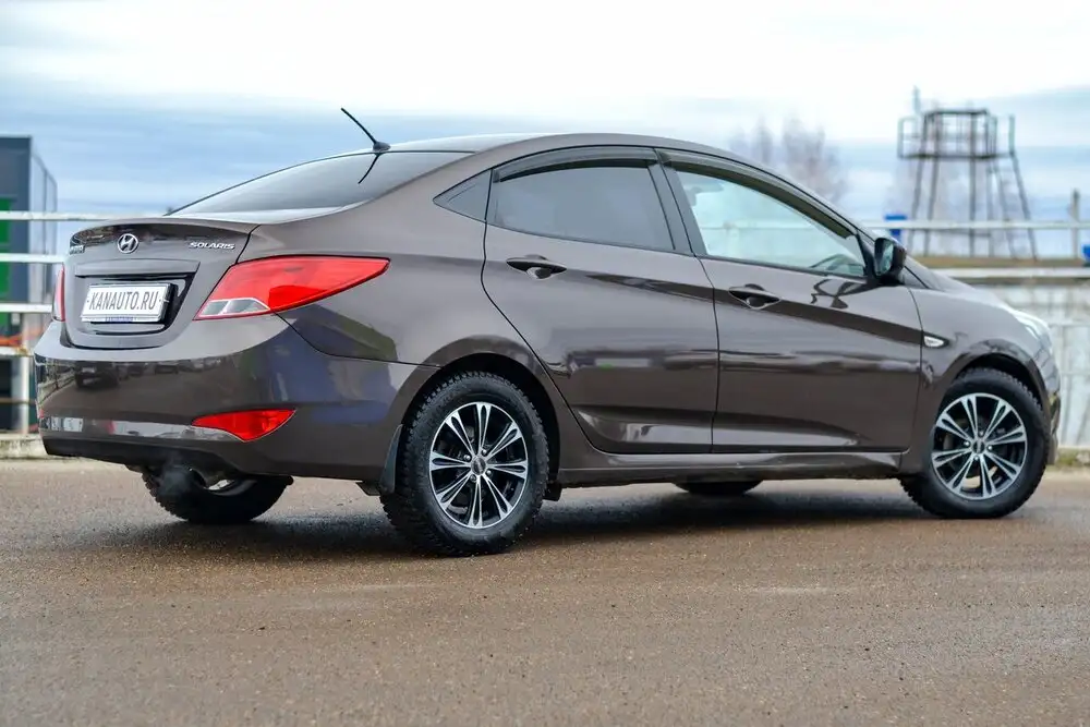 Hyundai Solaris 2014 автомат 1.4 - Легковые автомобили (Авто) в Канаш