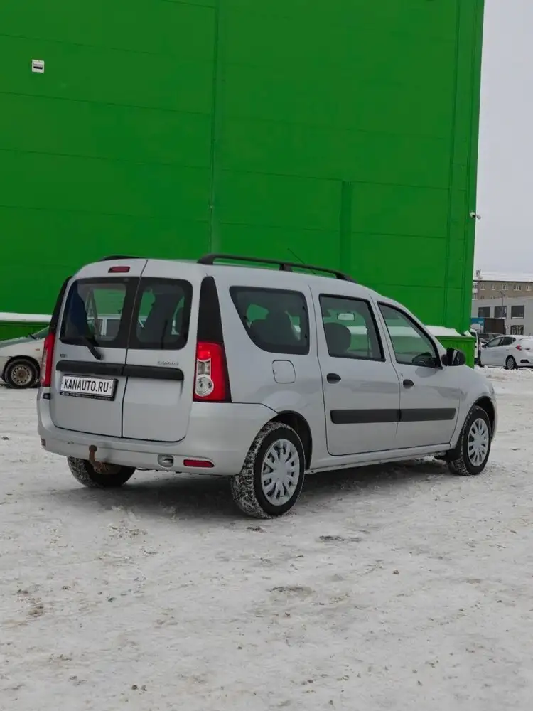 Lada Largus 2018 года - Легковые автомобили (Авто) в Канаш