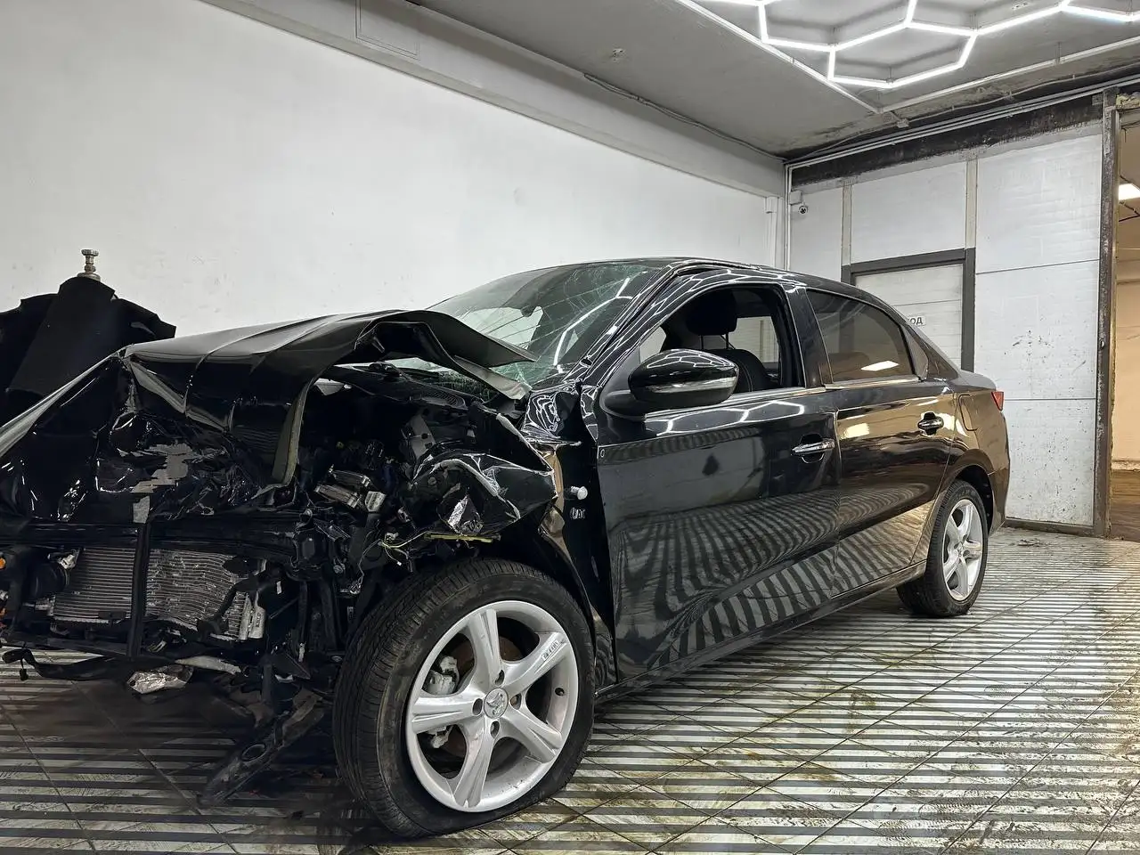 Iran Khodro Tara 2023 года, 1.6 AT, на запчасти в Москве - Запчасти (Авто) в Москва