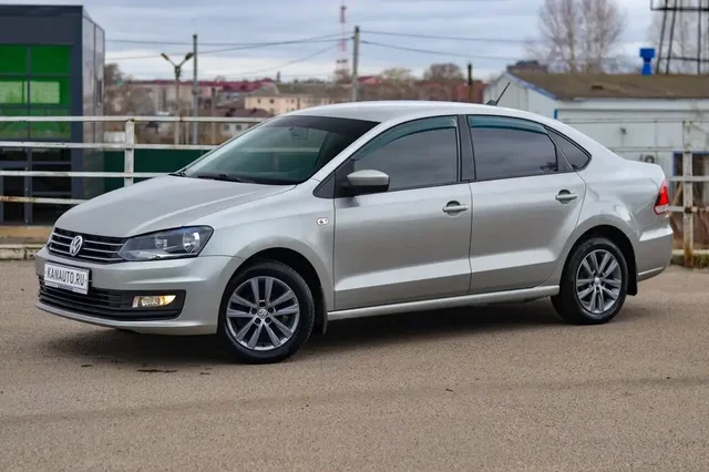 Volkswagen Polo 2018, 1 владелец, в отличном состоянии - Микроавтобусы в Канаш