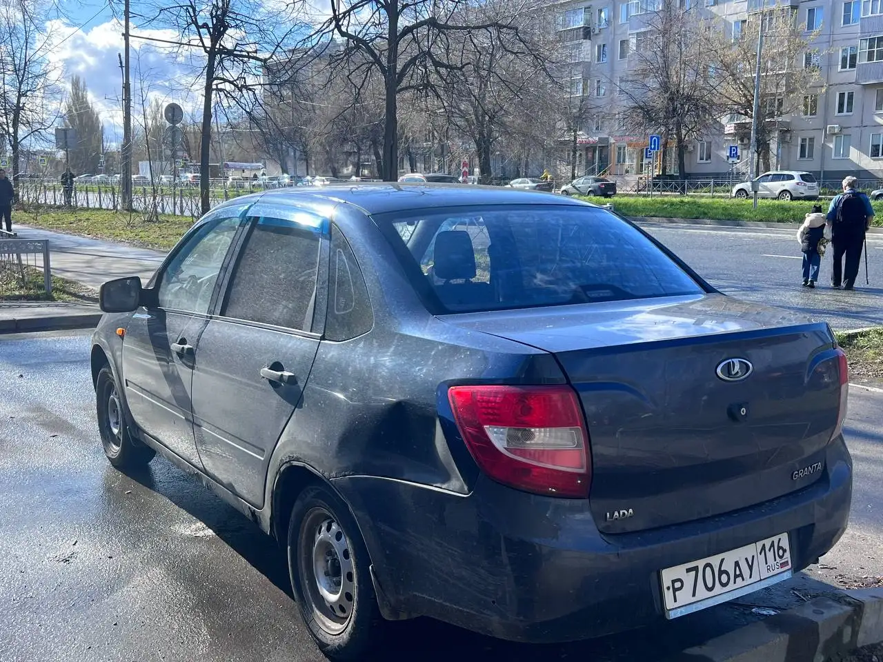 Продам Гранту 2012 - Авто в Чебоксары