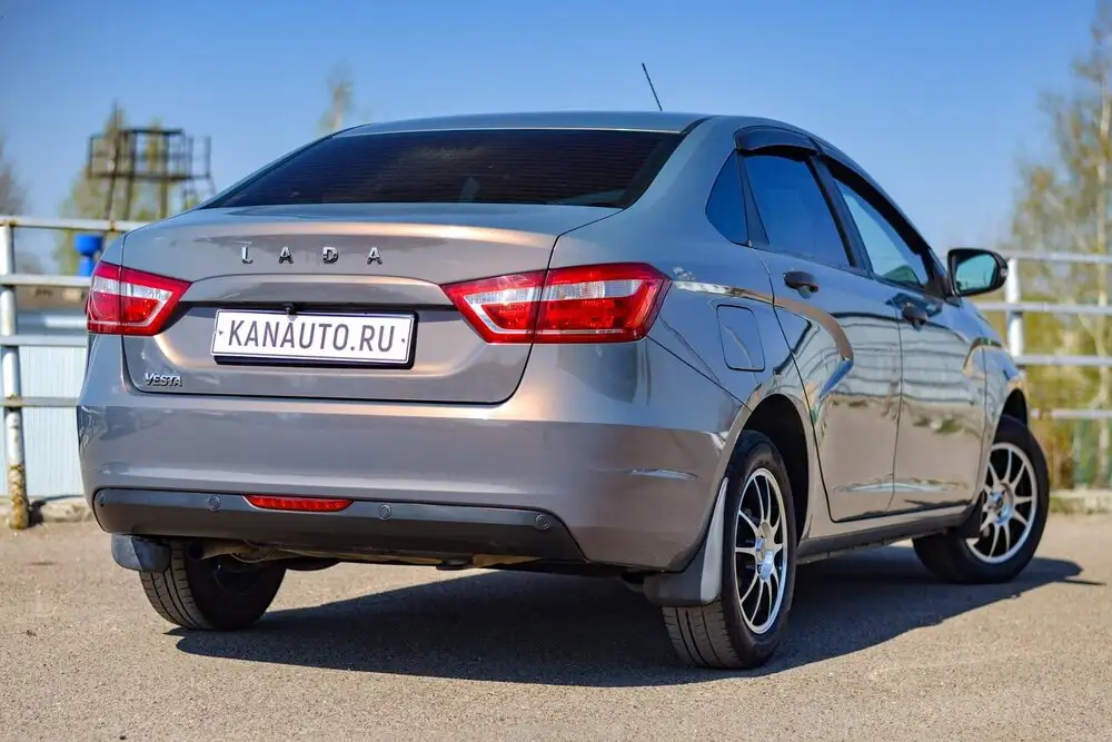 Lada Vesta 2019 в кредит - Легковые автомобили (Авто) в Канаш