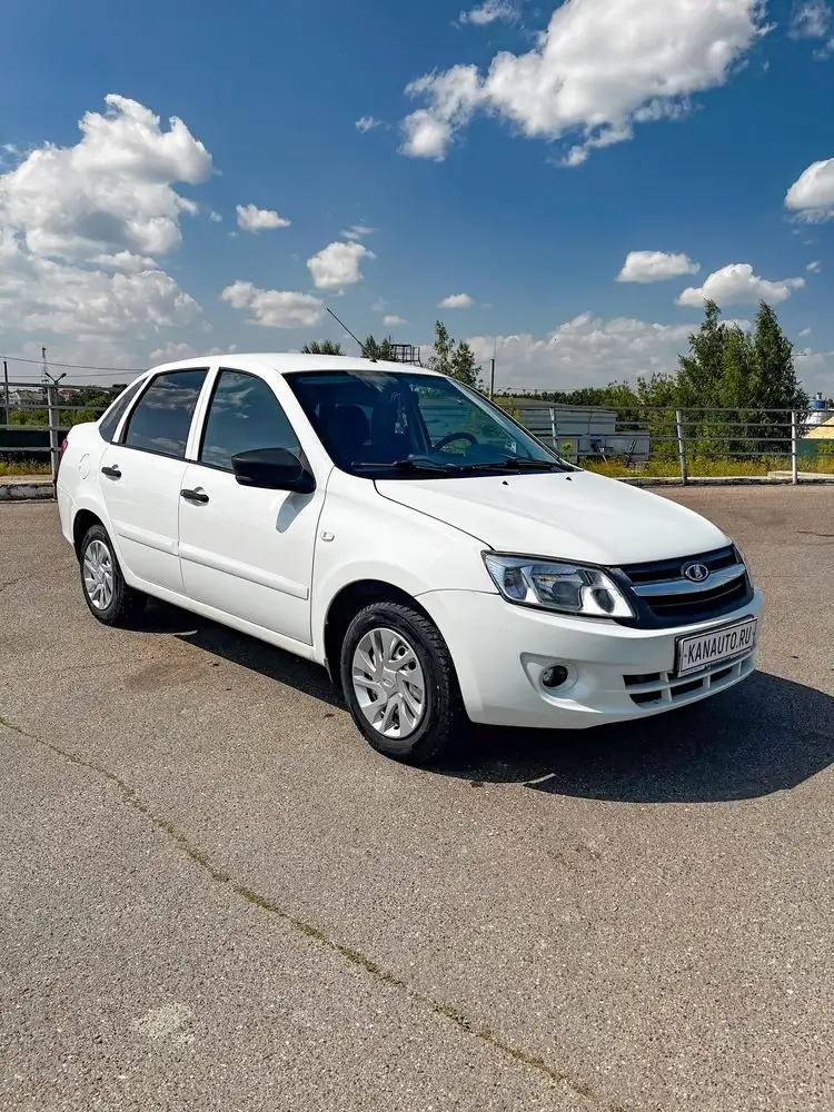 Lada Granta 2015 в кредит - Легковые автомобили (Авто) в Канаш