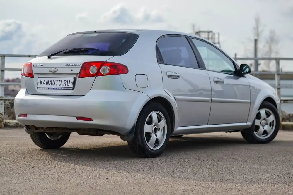 Chevrolet Lacetti 2010 в кредит и за наличные - Легковые автомобили (Авто) в Канаш