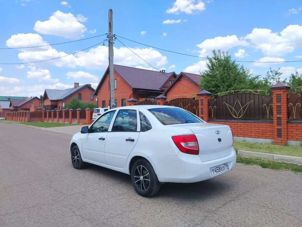 Lada Granta, 2013 года, отличное состояние - Легковые автомобили (Авто) в Буинск