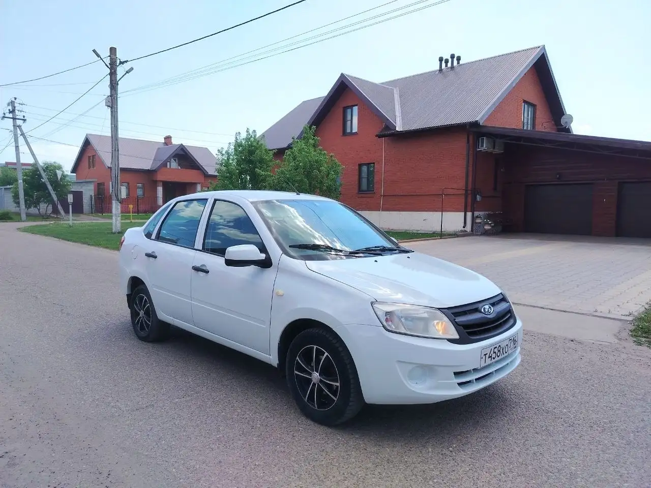 Lada Granta, 2013 года, отличное состояние - Легковые автомобили (Авто) в Буинск