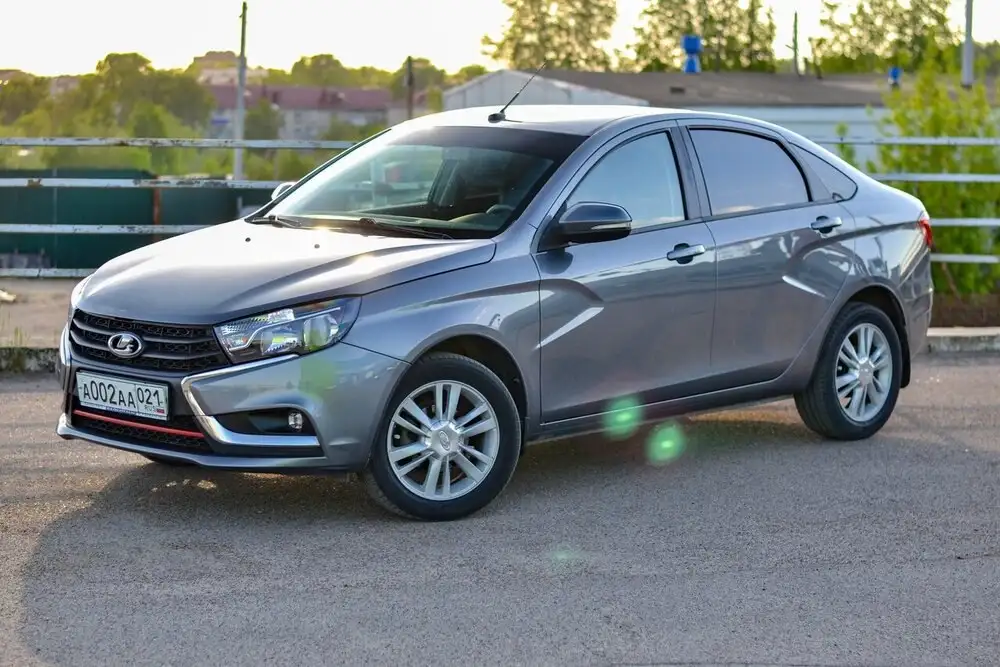 Lada Vesta 2018 - Легковые автомобили (Авто) в Канаш