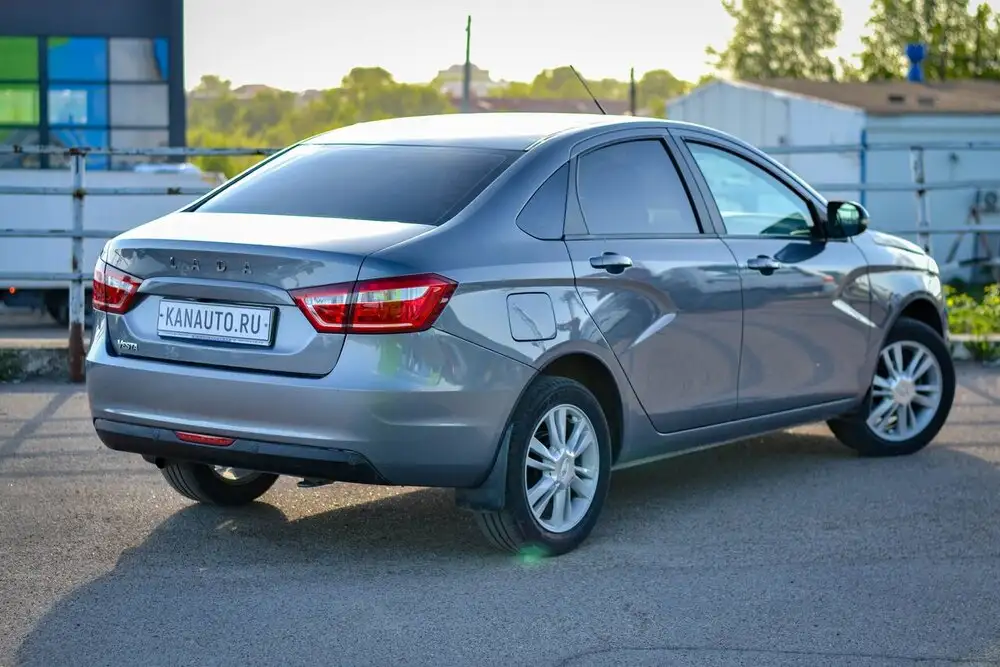 Lada Vesta 2018 - Легковые автомобили (Авто) в Канаш
