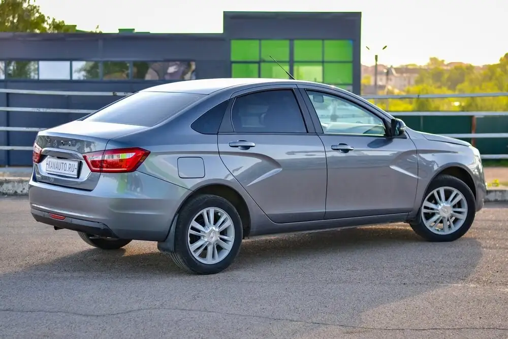 Lada Vesta 2018 - Легковые автомобили (Авто) в Канаш