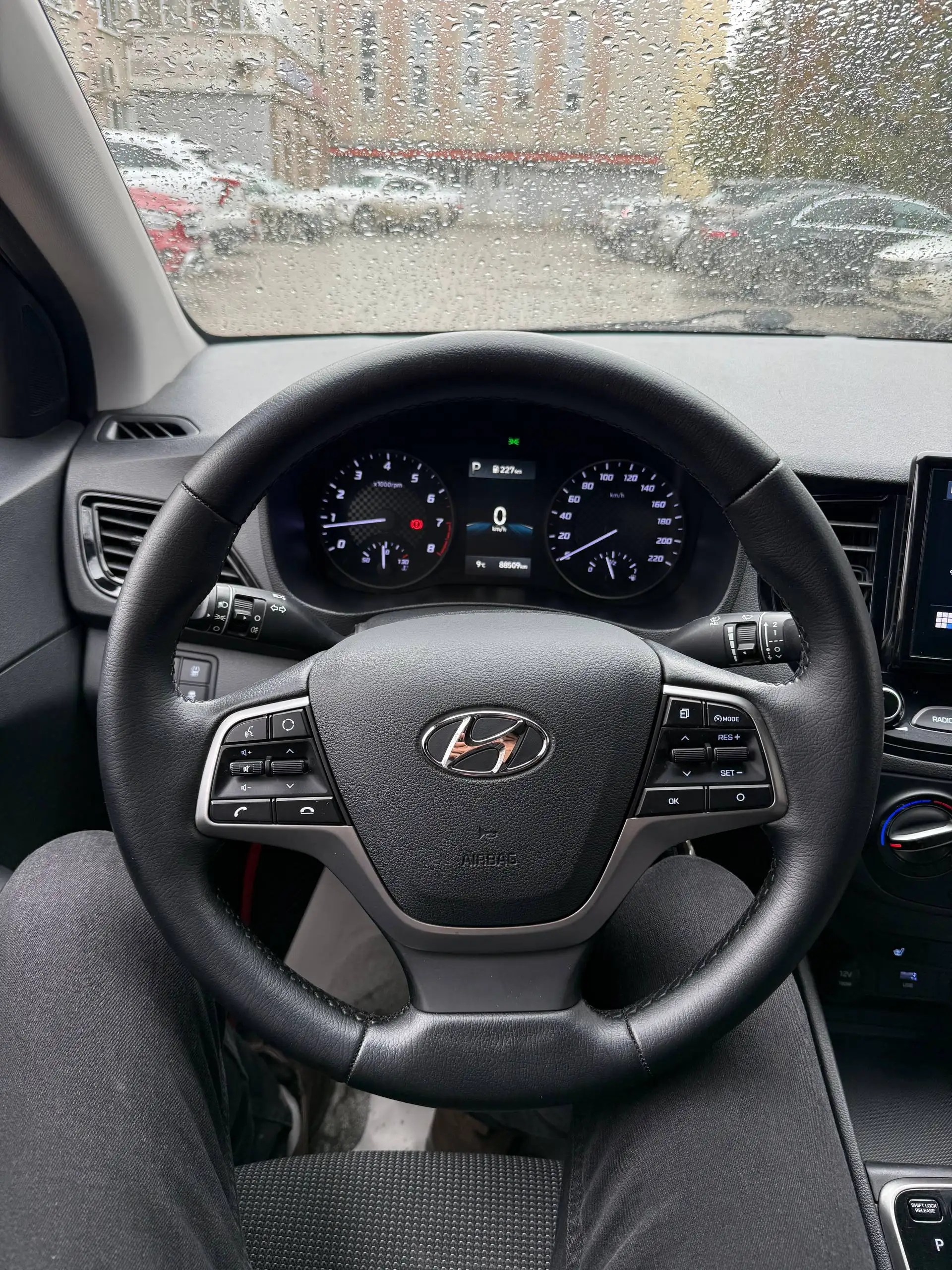 Hyundai Solaris 2021 в отличном состоянии - Легковые автомобили (Авто) в Казань