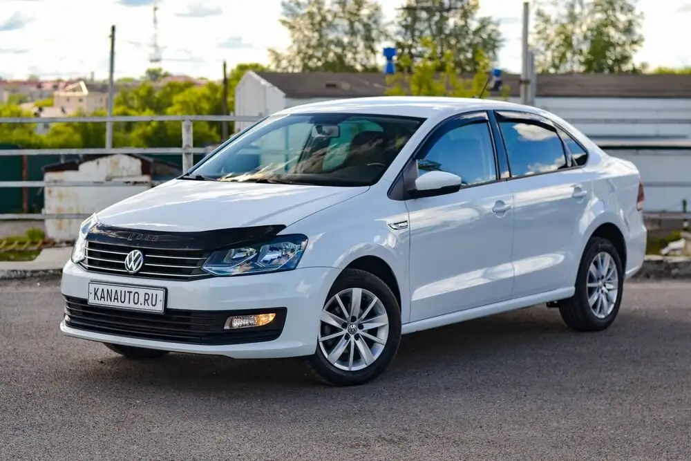 Volkswagen Polo 2019 - Легковые автомобили (Авто) в Канаш