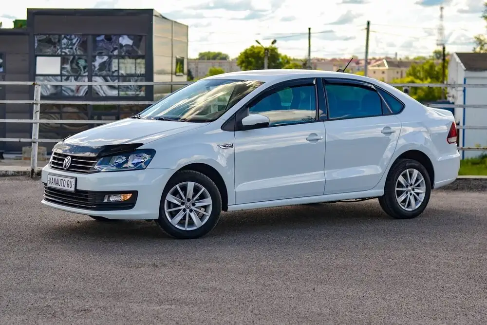 Volkswagen Polo 2019 - Легковые автомобили (Авто) в Канаш