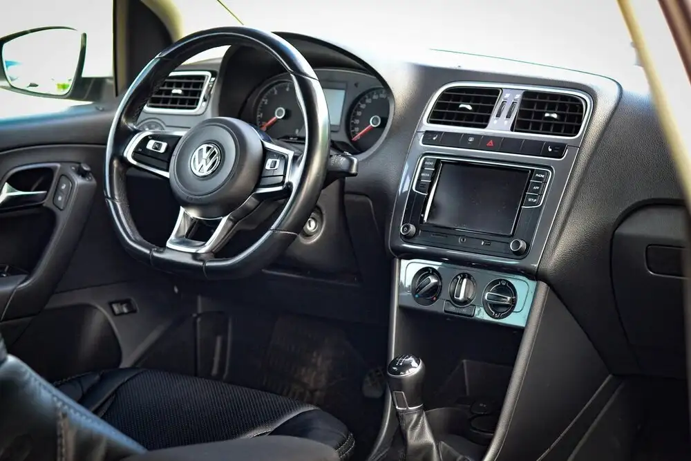 Volkswagen Polo 2019 - Легковые автомобили (Авто) в Канаш