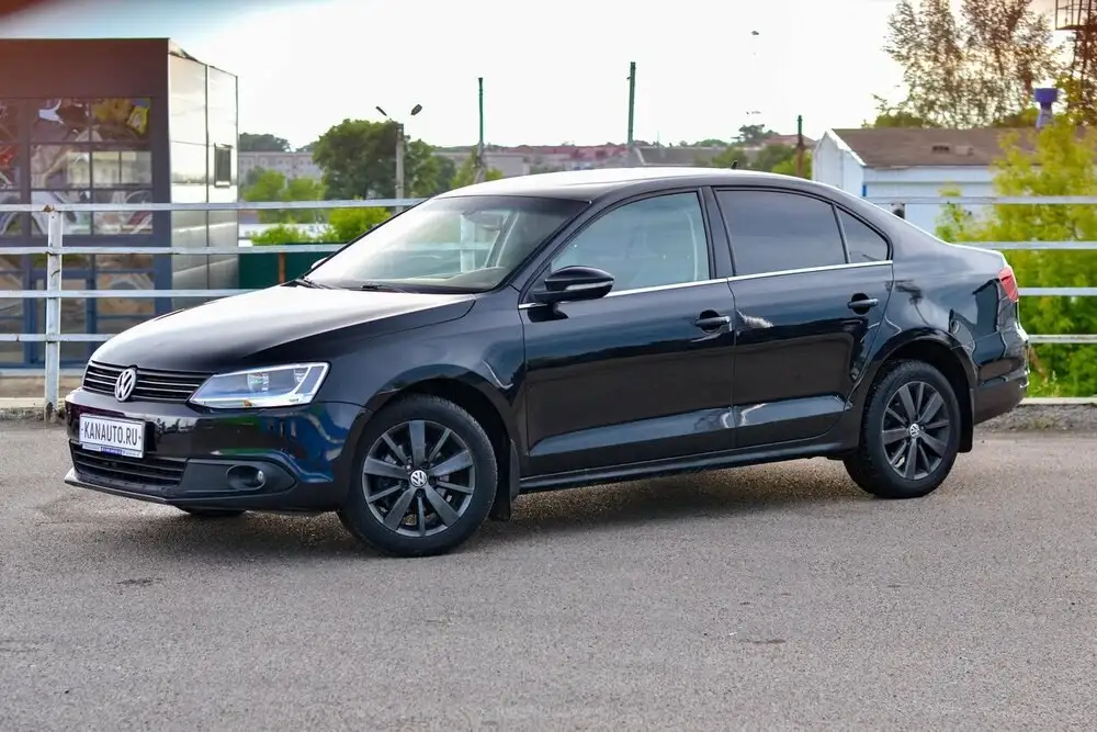 Volkswagen Jetta 2013 - Авто в Канаш
