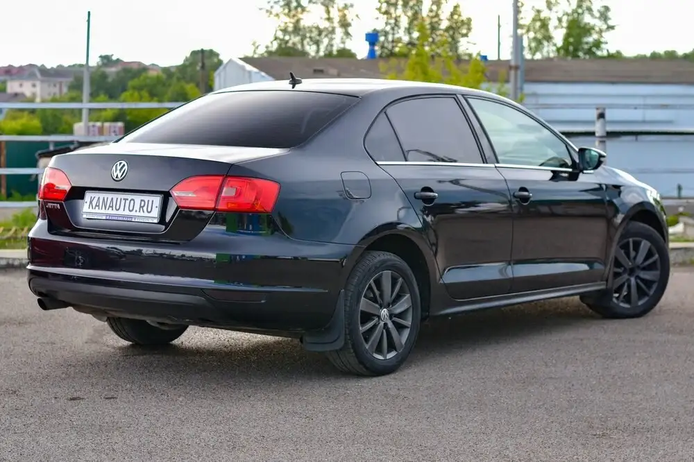 Volkswagen Jetta 2013 - Авто в Канаш