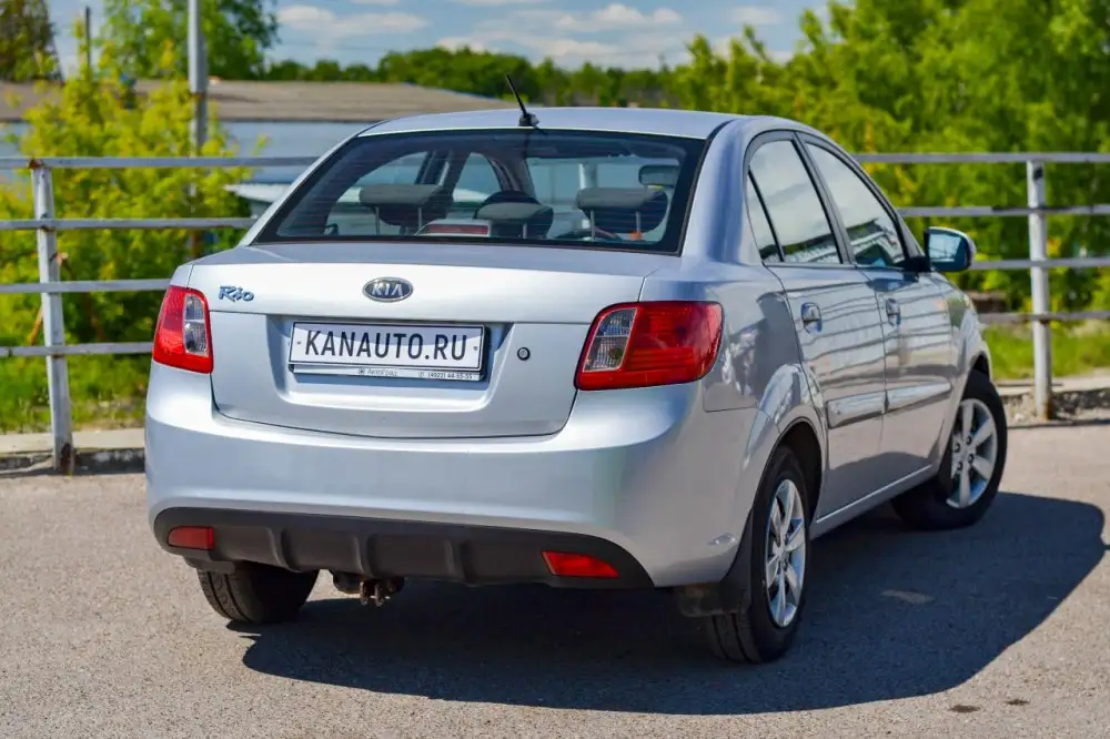 Kia Rio 2011 - Легковые автомобили (Авто) в Канаш