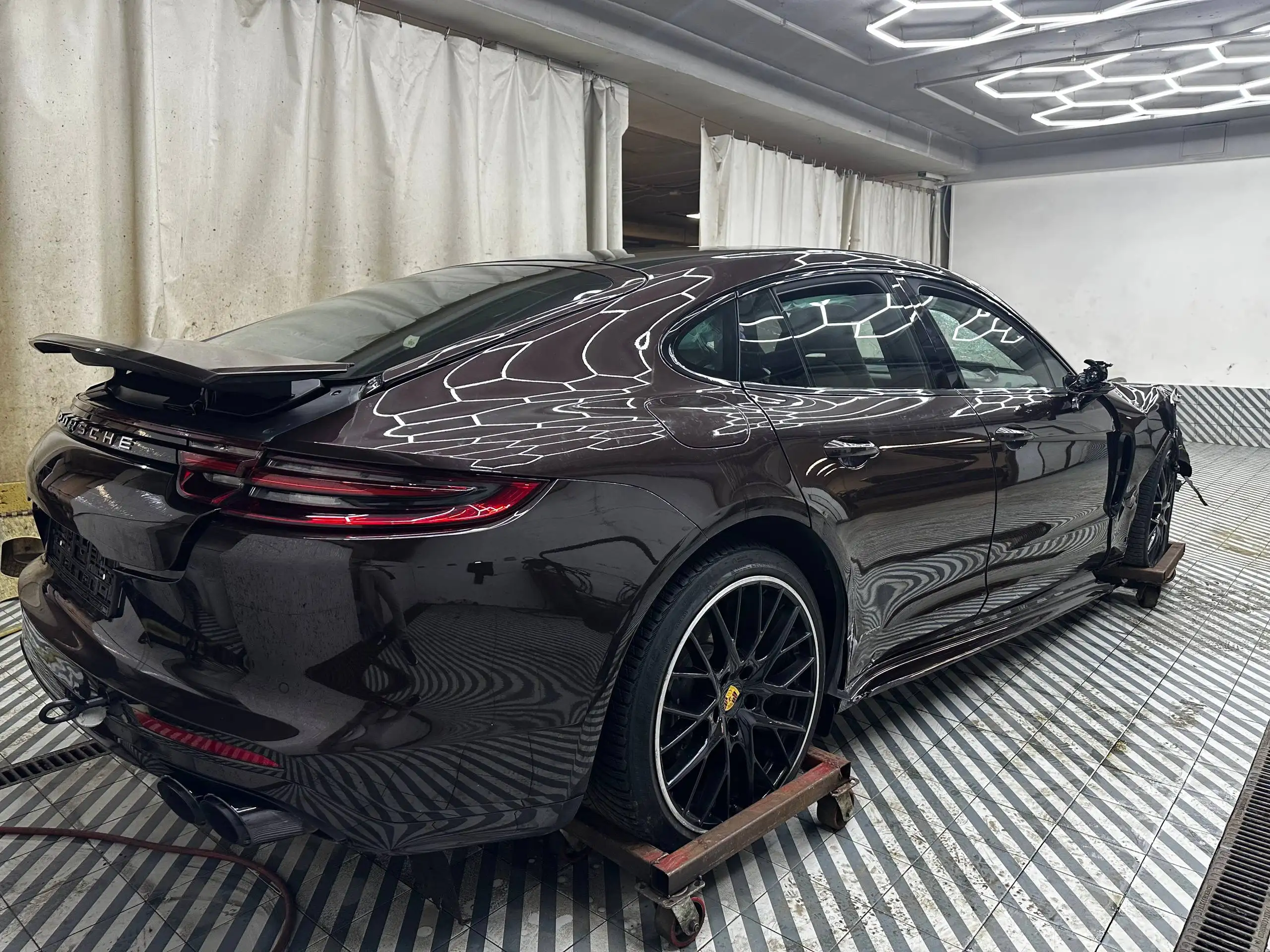 Porsche Panamera 971 2017 под восстановление - Легковые автомобили (Авто) в Москва