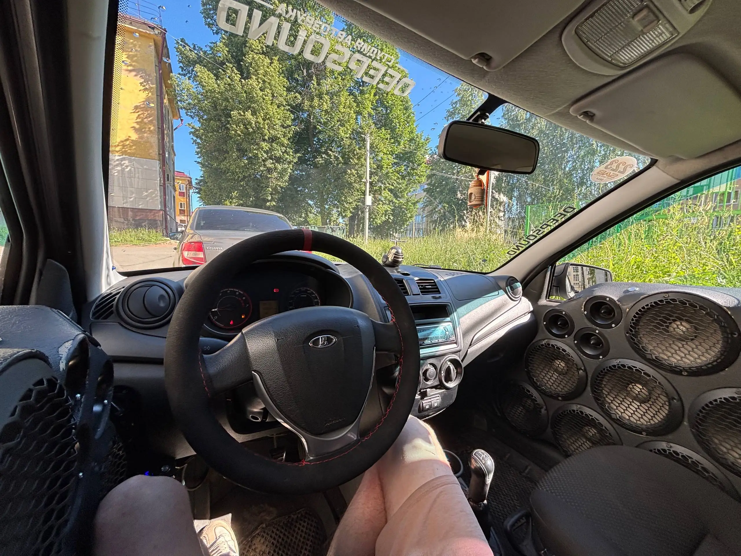 Продажа громкой Калина 2 с автозвуком - Легковые автомобили (Авто) в Канаш