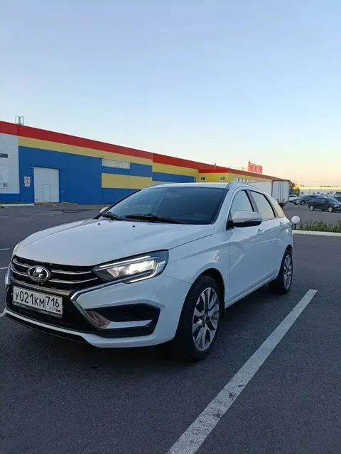Lada Vesta универсал 2024 года в отличном состоянии - Авто в Чебоксары