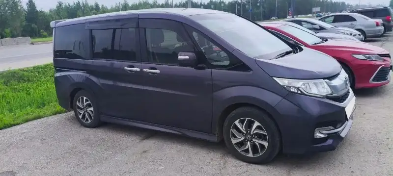 Honda Stepwgn 5 поколение 2016 - Минивэн (Авто) в Пермь