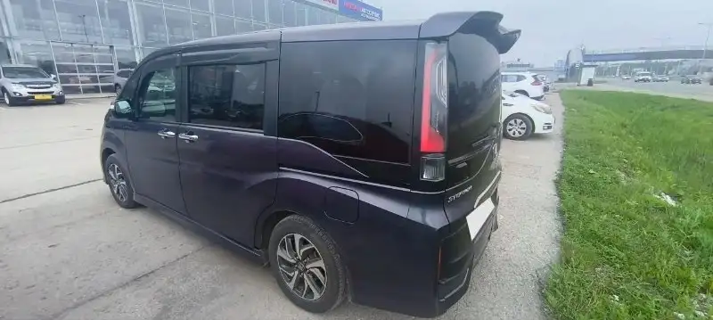 Honda Stepwgn 5 поколение 2016 - Минивэн (Авто) в Пермь