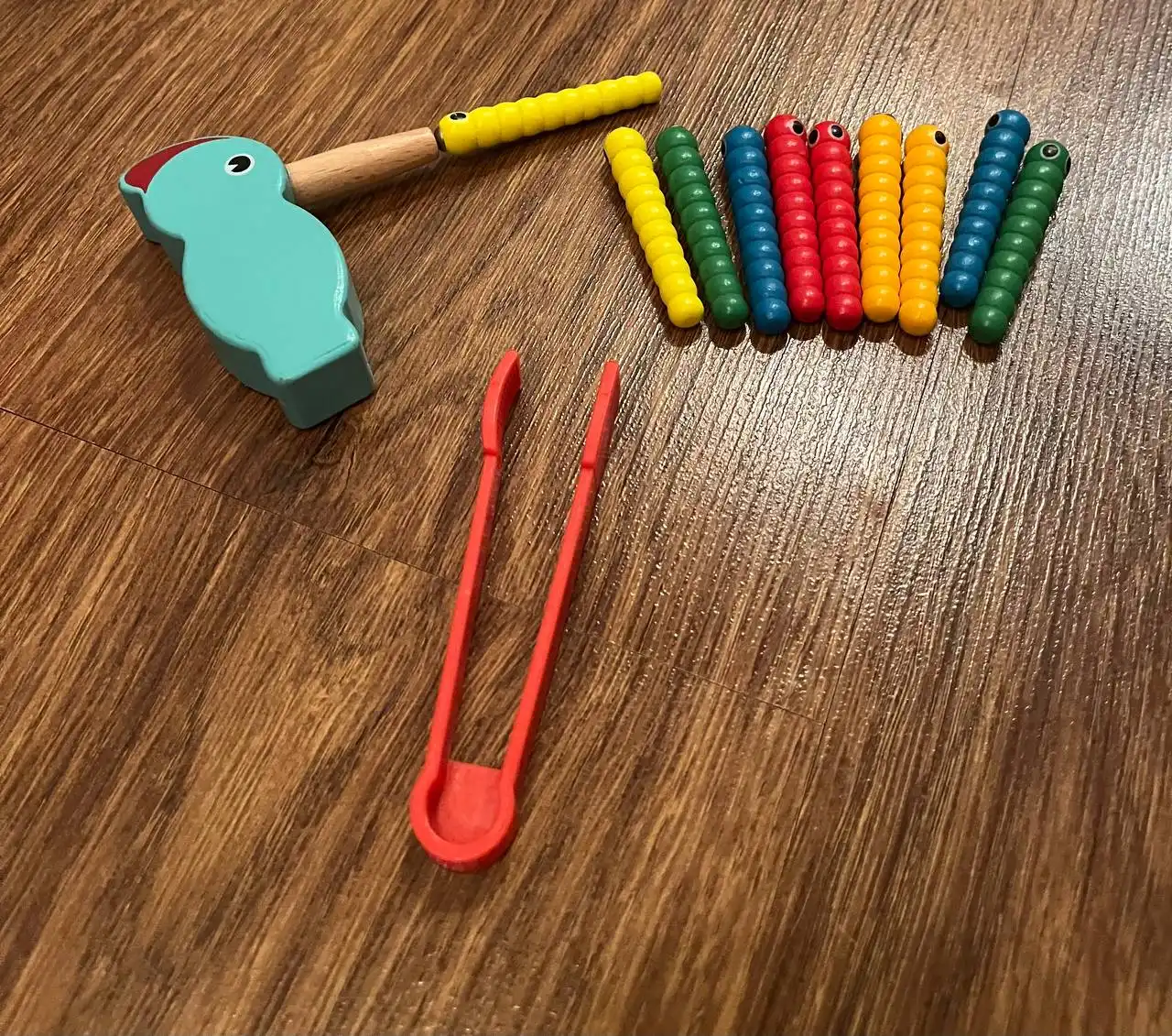 Магнитные червячки и удочка для малышей