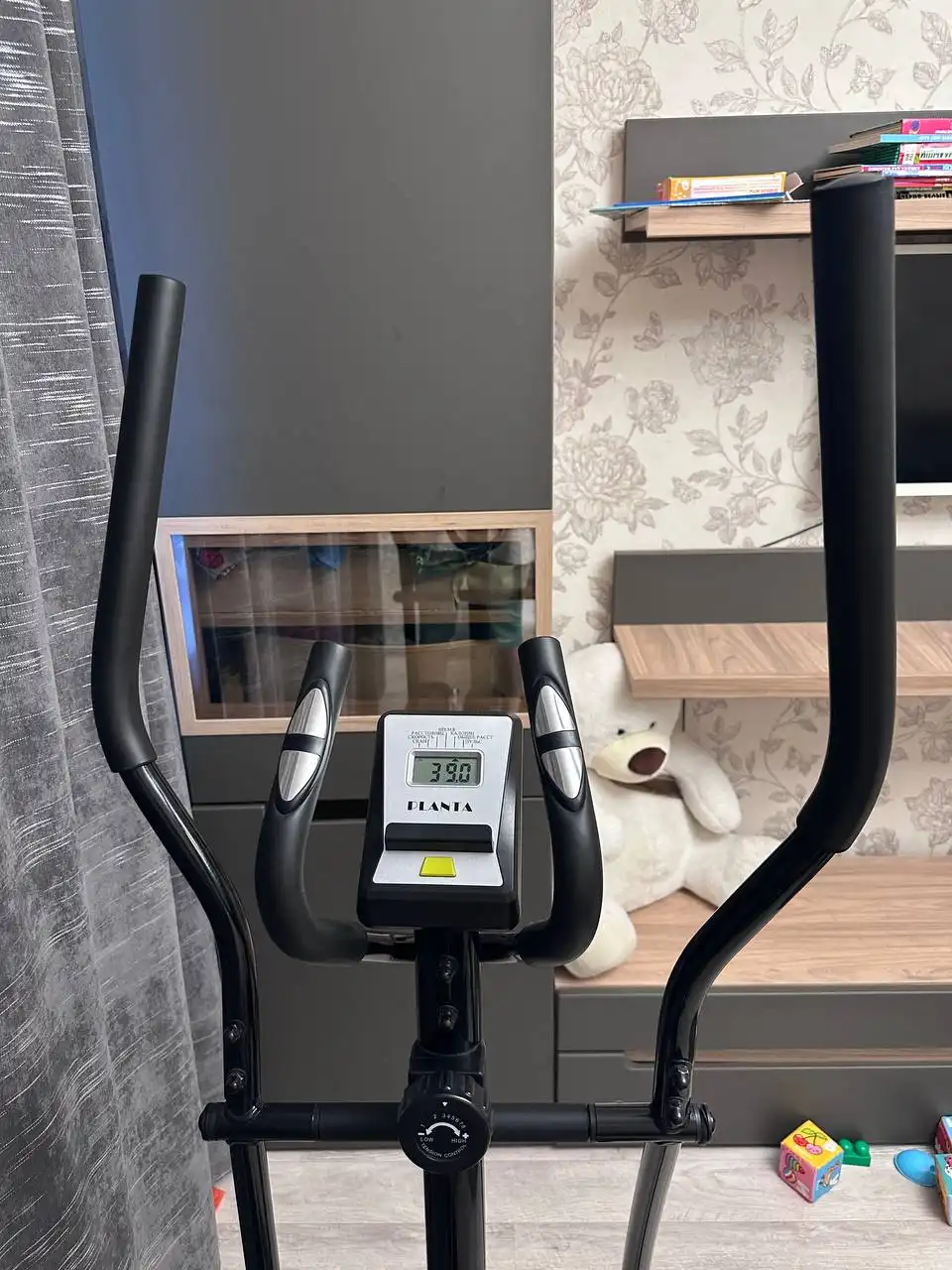 Эллиптический тренажер - Спортивные товары (Хобби и отдых) в Кемерово