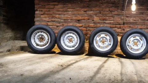 Продам комплект зимних колёс Tunga Nordwey R13 - Запчасти в Саратов