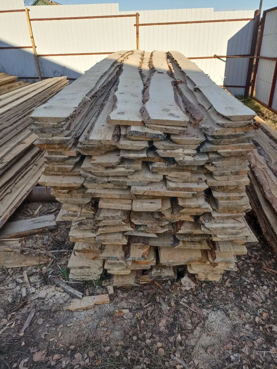 Необрезная доска 25 ка