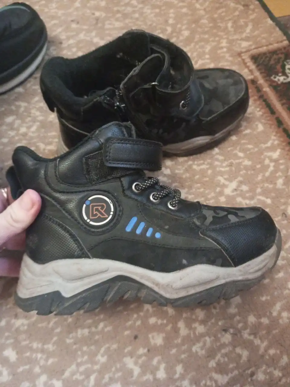 Продам зимнюю и весенне-осеннюю обувь 32 и 29 размер - Обувь (Одежда) в Саратов