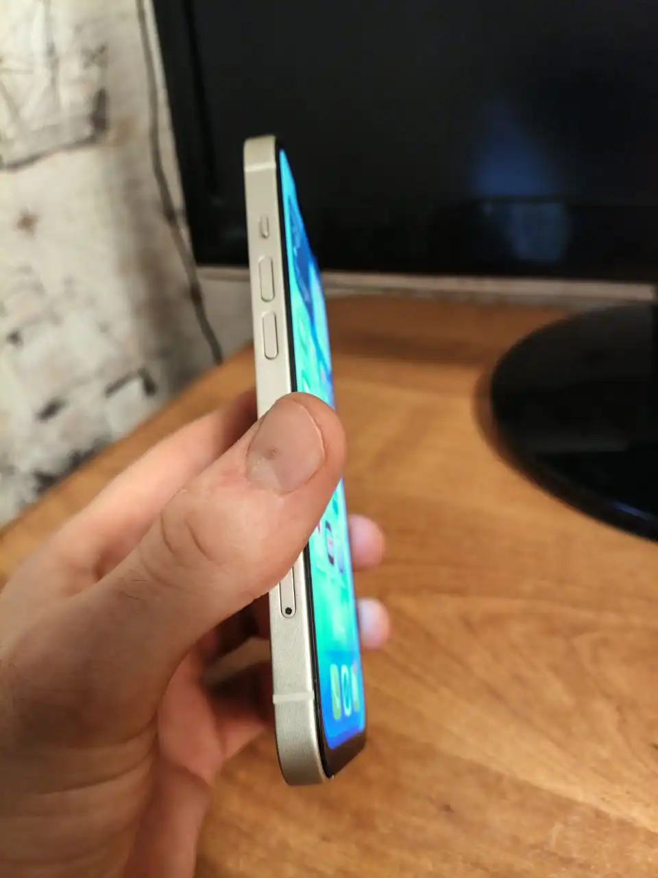 Продам iPhone 13 256гб белый - Смартфоны (Электроника) в Саратов