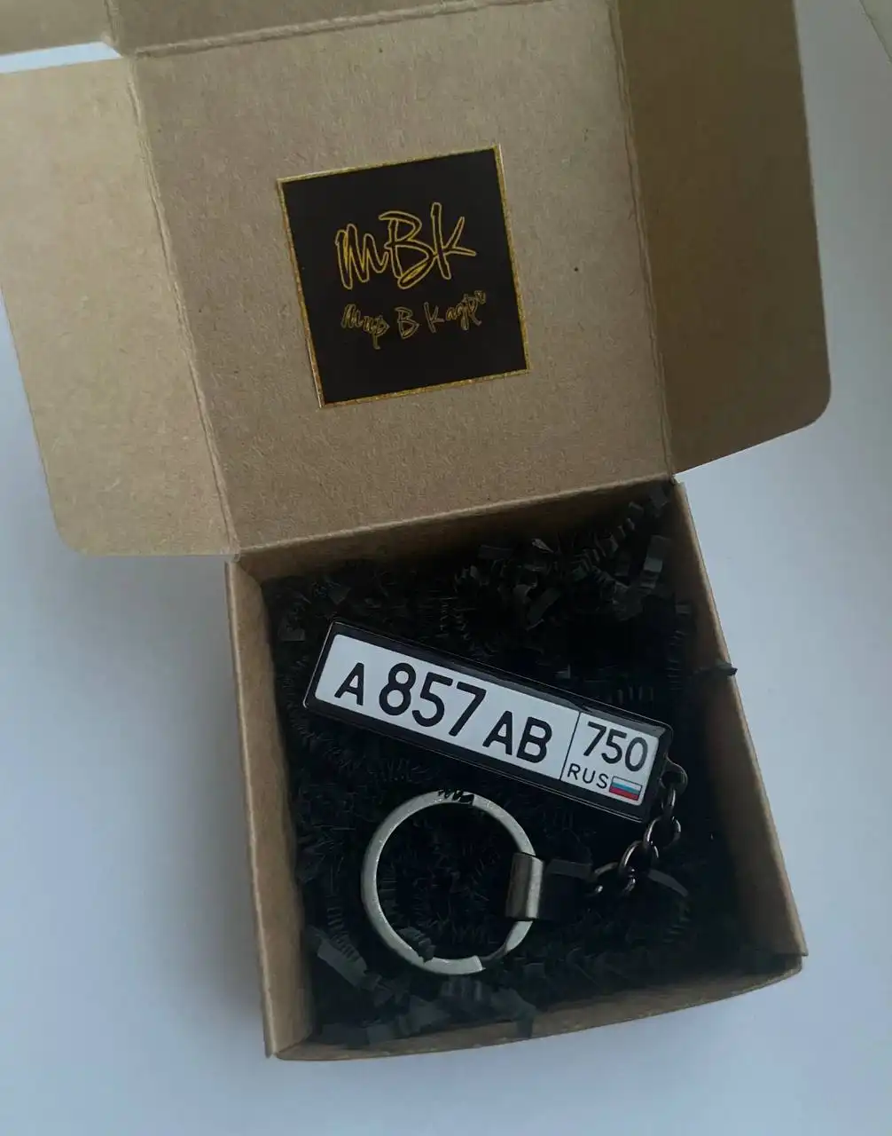 Индивидуальный брелок с гос. номером машины и 3D стикер с фото в подарок - Сувениры (Хобби и отдых) в Саратов