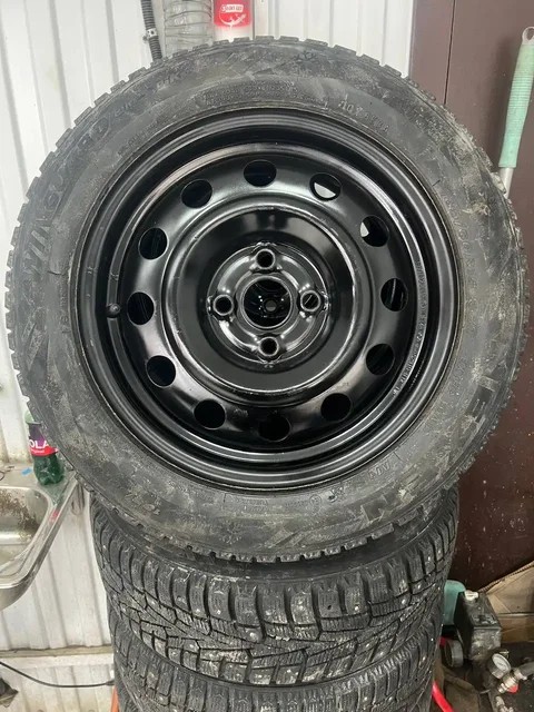 Продажа зимних колес R15 185/60 в сборе - Авто в Саратов