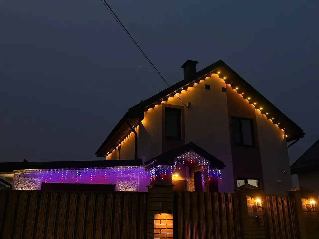 Монтаж уличных гирлянд