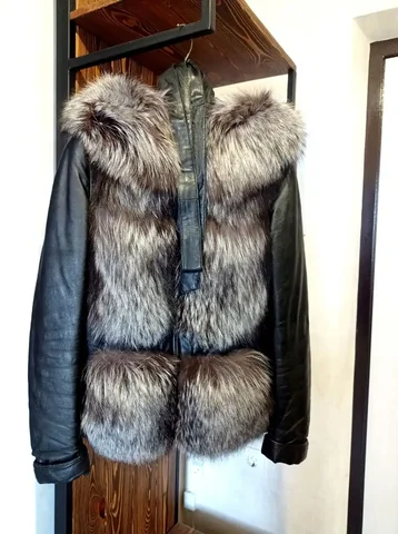 Продам зимнюю куртку из натуральной кожи и меха чернобурки - Одежда в Нижний Новгород