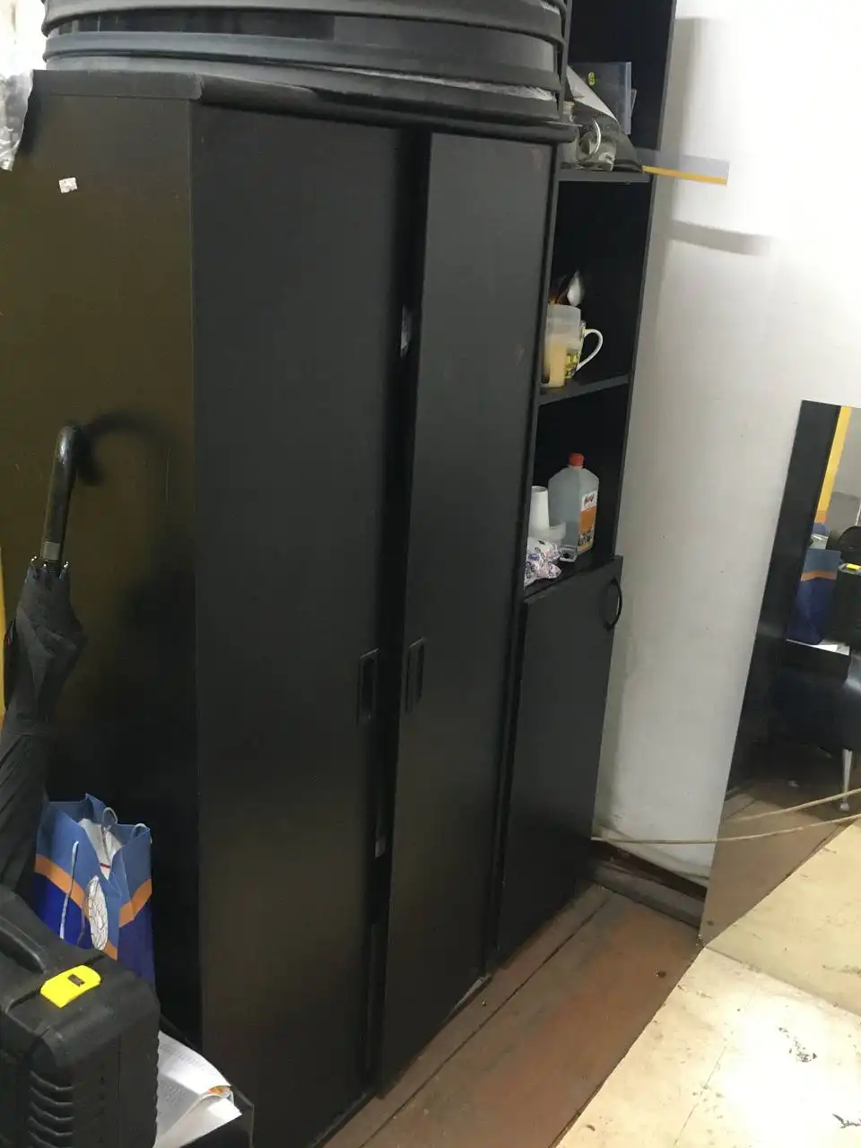 Открытый шкаф БУ и офисный стол с надстройкой - Мебель (Барахолка) в Нижний Новгород