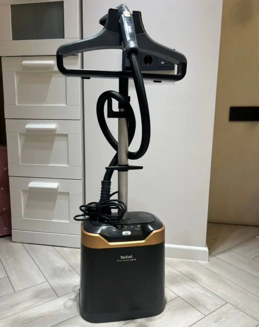 Отдам даром отпариватель Tefal, духовку 35л и пылесос Tuvio - Барахолка в Нижний Новгород