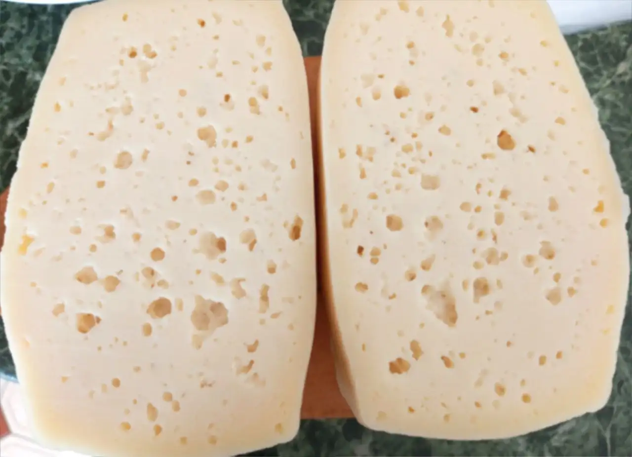 Продажа выдержанных сыров: качотта, костромской, российский, брынза, сулугуни - Продукты питания (Барахолка) в Арзамас