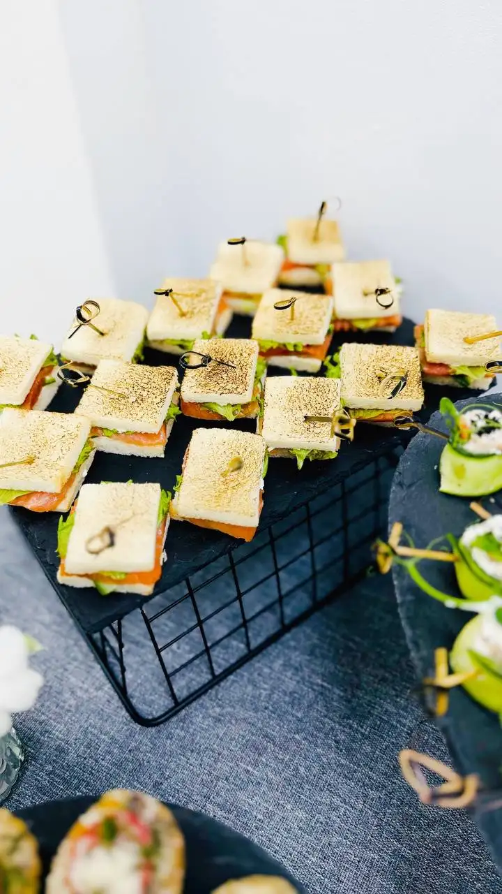 Поздравление с Международным женским днём от À la Russe catering - Кейтеринг (Услуги) в Нижний Новгород