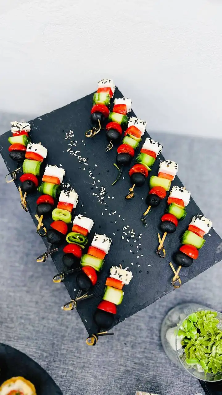 Поздравление с Международным женским днём от À la Russe catering - Кейтеринг (Услуги) в Нижний Новгород