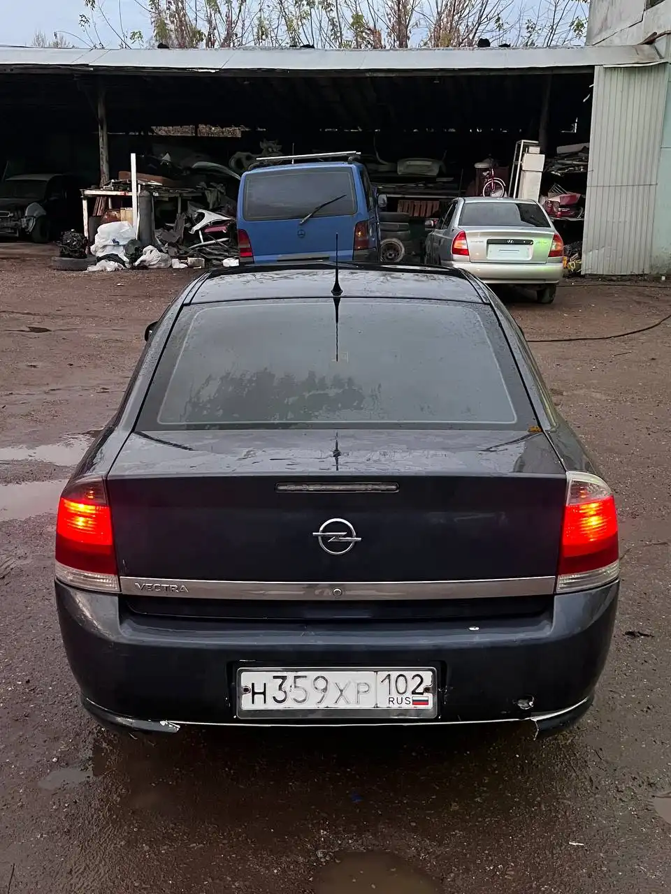 Opel Vectra 1.8 на роботе 2006 года