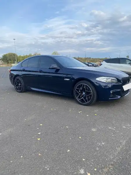BMW 5 серии 2012 года