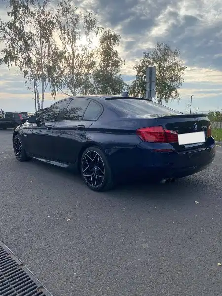 BMW 5 серии 2012 года