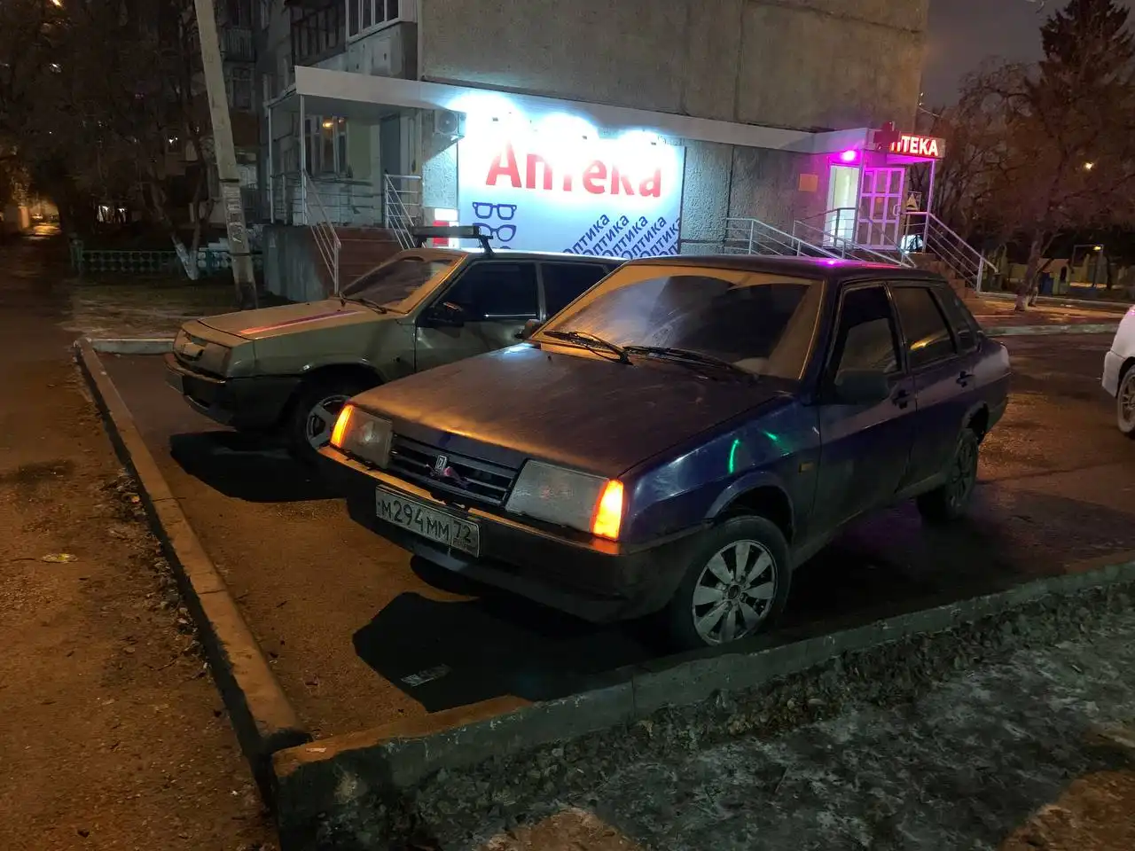 Продам обменяю ваз 21099